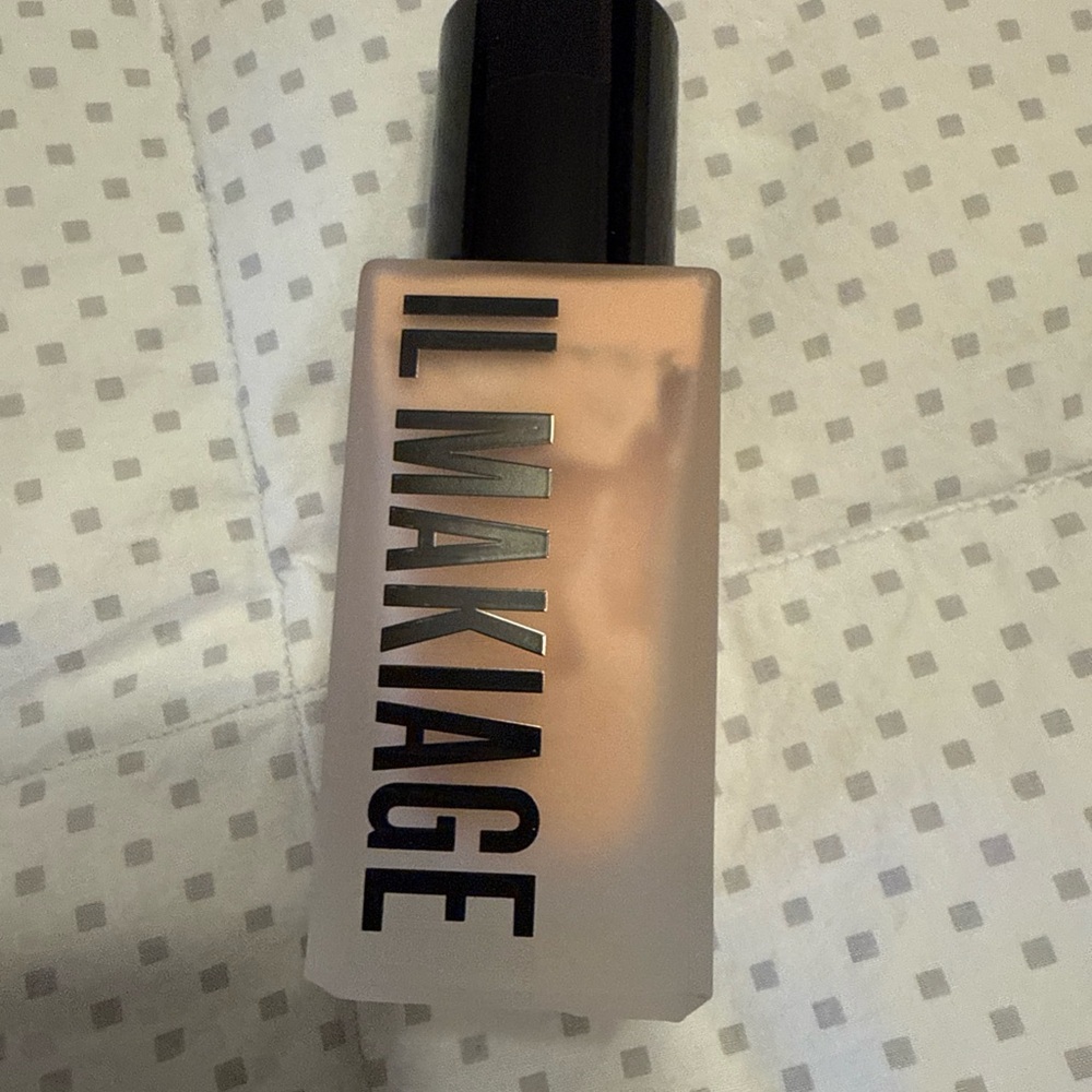 IL MAKIAGE Foundation - Tan Elegance